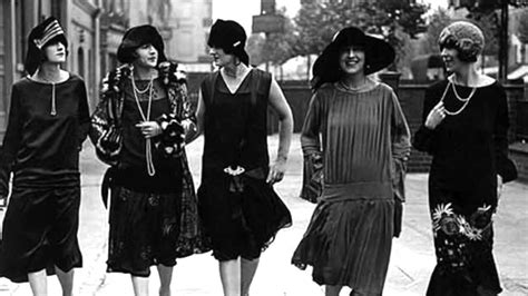 la garconne coco chanel|The La Garçonne Style of the 1920's .